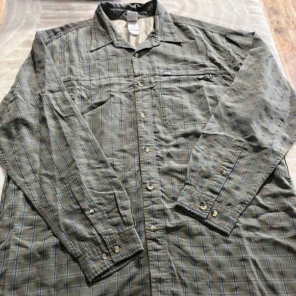 COPY - The North Face XL Button Down Shirt - Picture 1 of 7